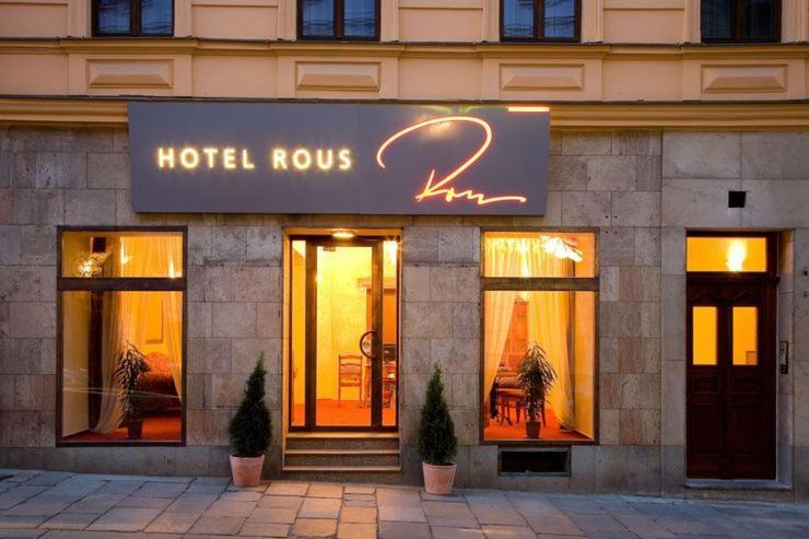 Hotel Rous Пльзень Экстерьер фото
