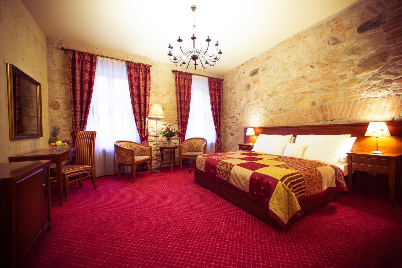 Hotel Rous Пльзень Экстерьер фото